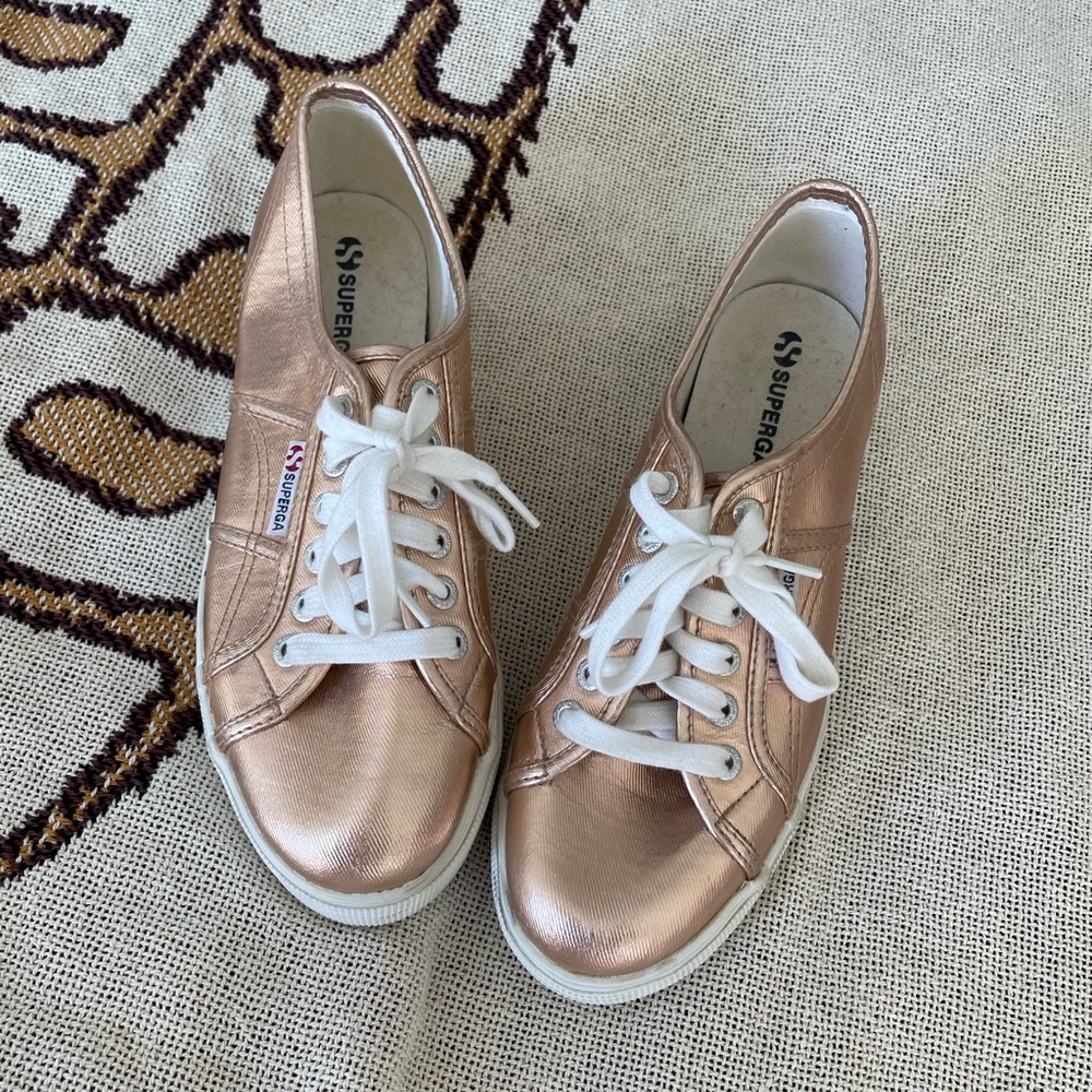 Rose gold supergas